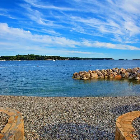 شقة Modern In Brcici With Swimming Pool Babici